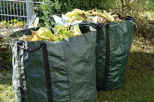garden waste 1047259 640